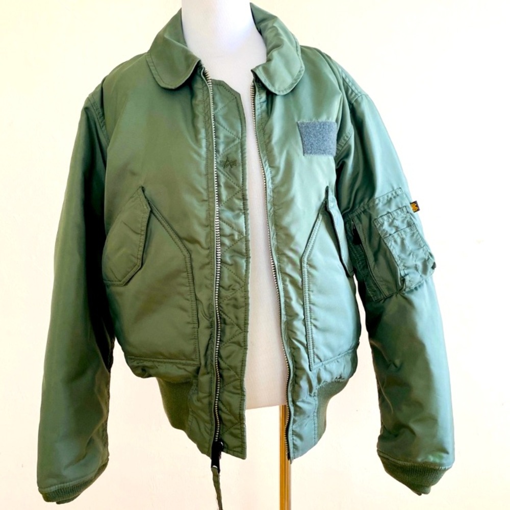 Alpha Industries Women's CWU 45/P
Flight Jacket Navy Air Force Small
Sage Green